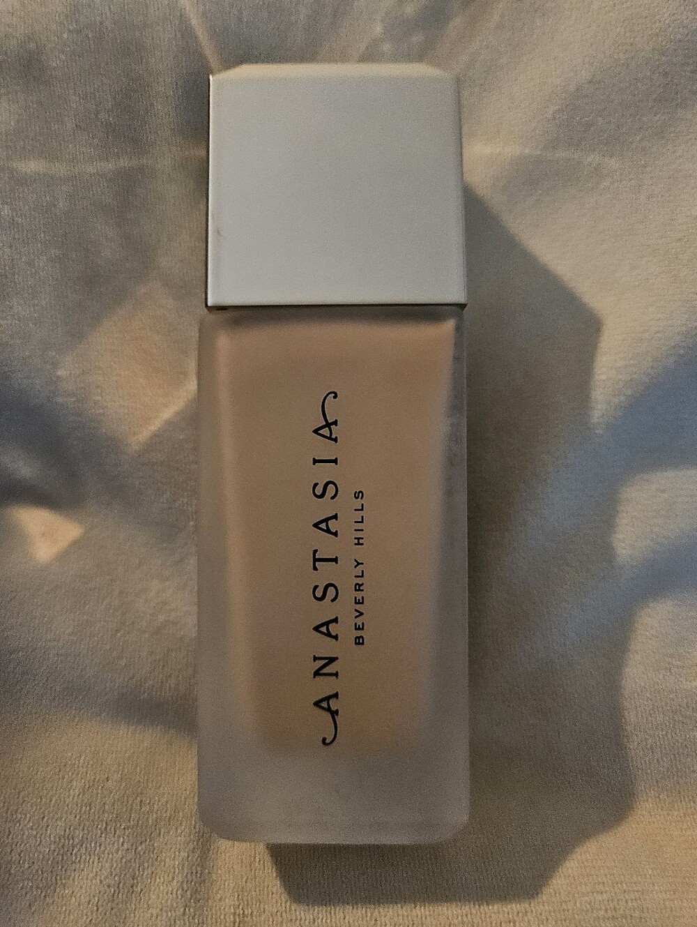 Anastasia Beverly Hills Impeccable Blurring Matte Foundation - Shade 3CR